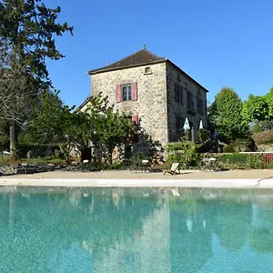 Ecuries De Saint Maurice- De Gondou Bed & Breakfast