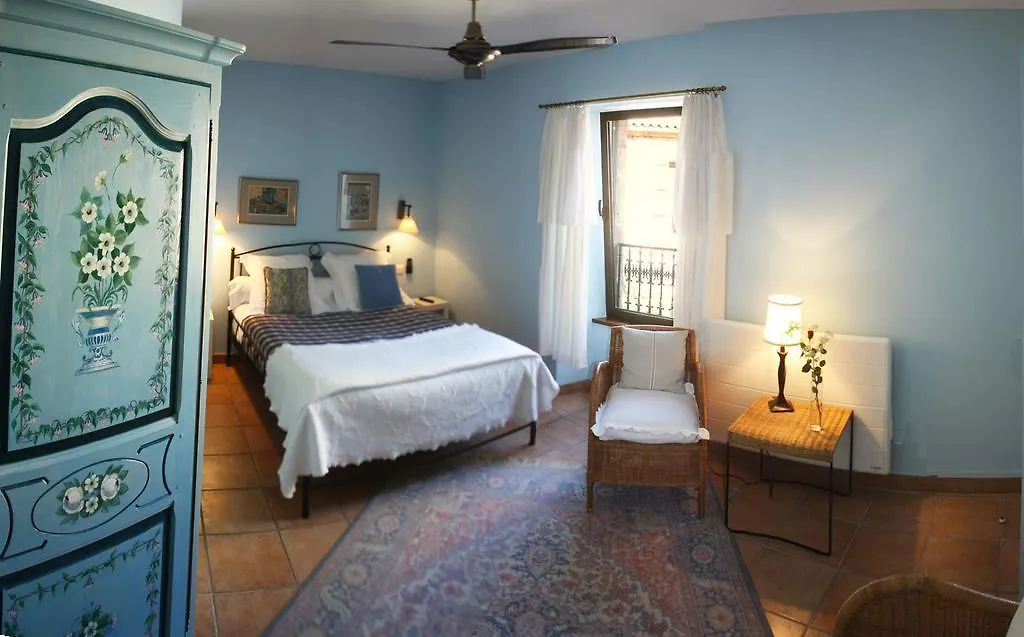 Hotel L'Ancienne Auberge Puycelci